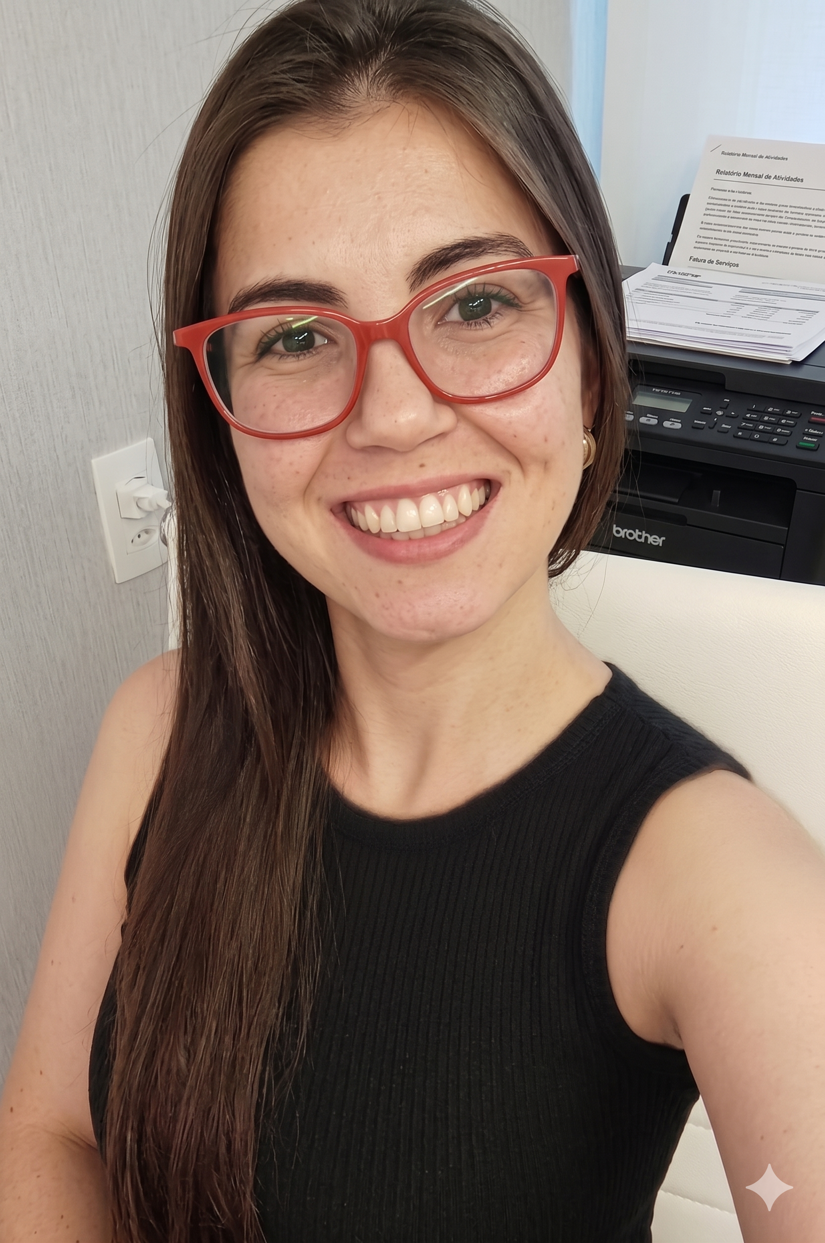 Psicóloga Bruna Sorrindo